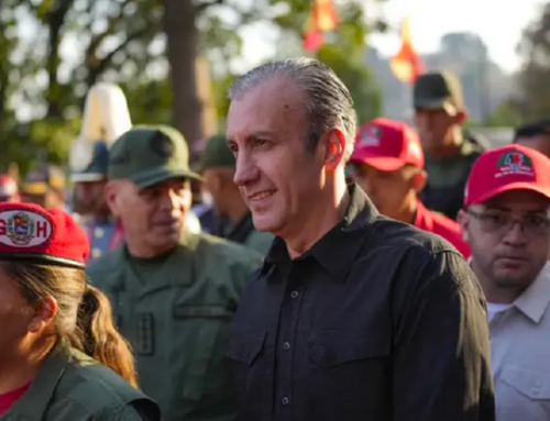 En Venezuela, ministro de Petróleo renuncia tras denuncias de corrupción